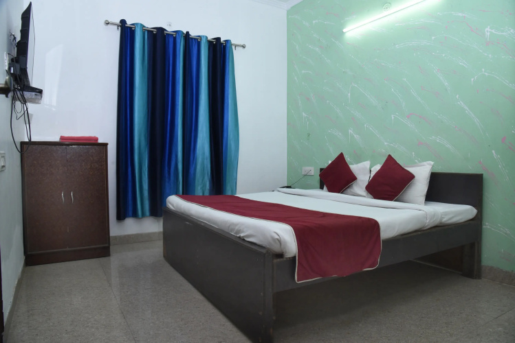 Hotel Taj Stay Agra