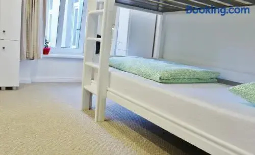 Tree House HOSTEL