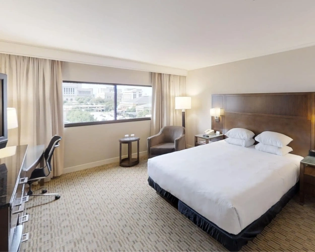 Double room with city view
