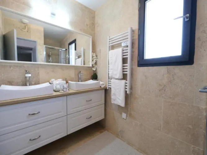 Charming Holiday Home With Private Pool