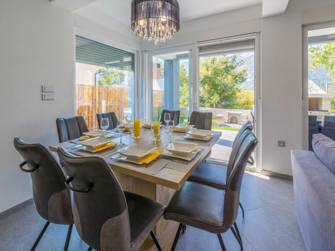 House Villa Solaris