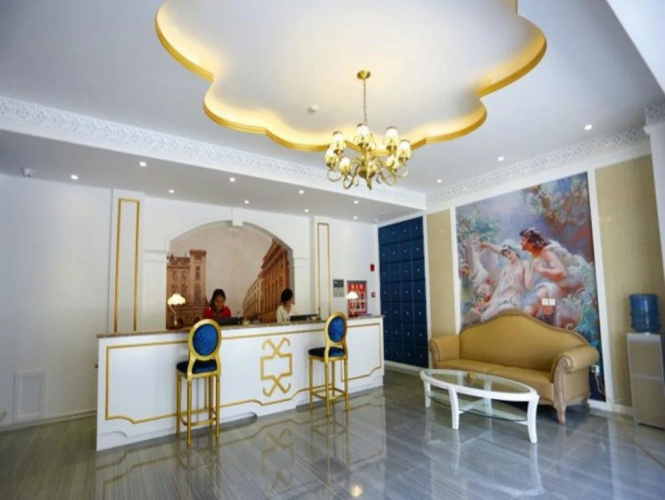 Maple Theme Hotel