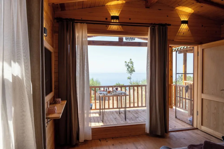 Goat Bungalow and Camping