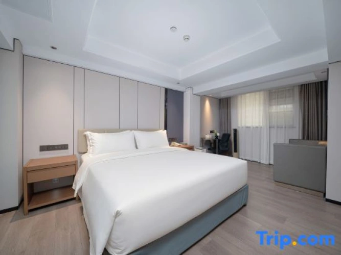 Quadruple Family Suite