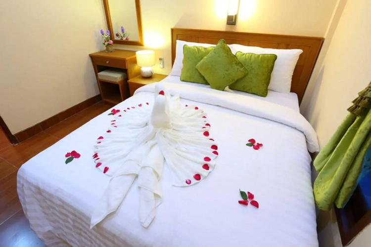 OYO 690 Bann Supansa Resort