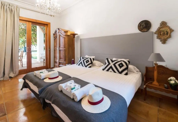 Deluxe Villa