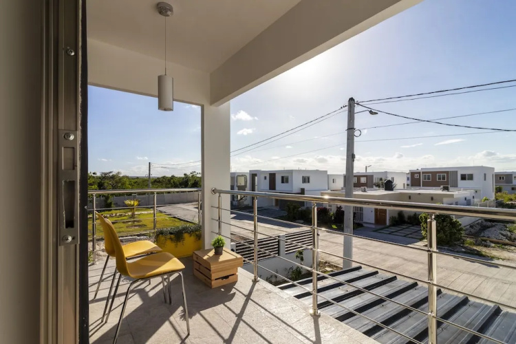 Modern 4-BR Villa in Gated Community