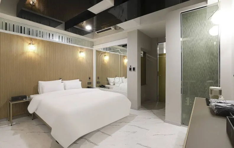 Swissbella Hotel