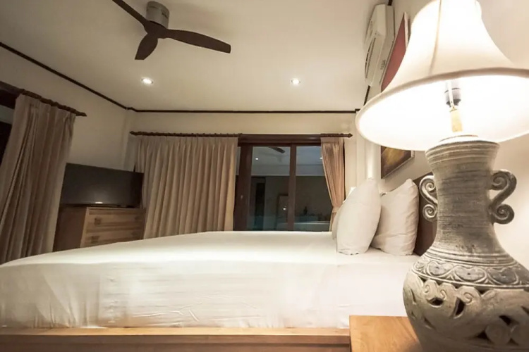 4 Bedroom Pool Villa Near Samrong Beach
