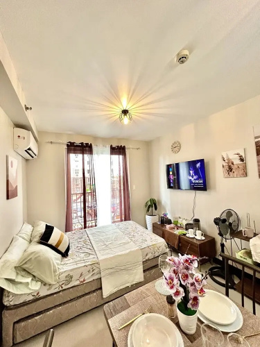 Studio Retreat with Balcony and Pool