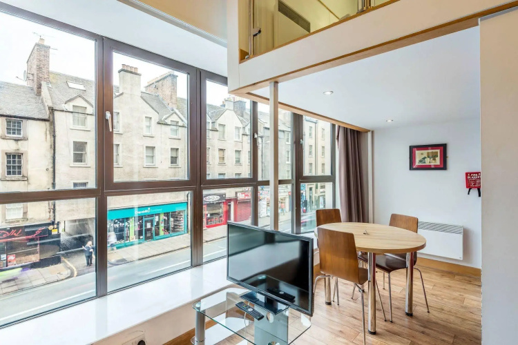 KM Apartments