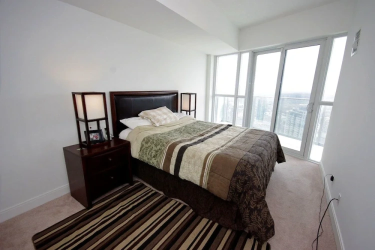 1 Bedroom Apartment with city view