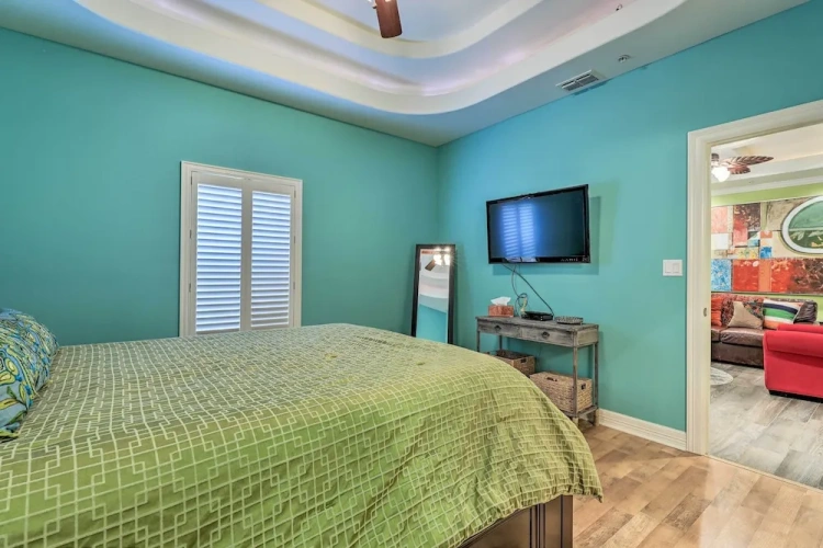 2 Bedrooms Apartment