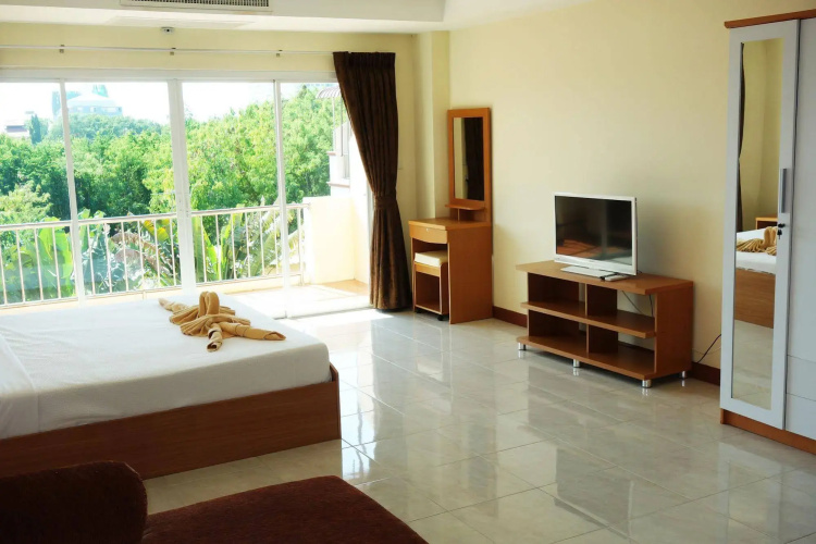 Replica Resort
