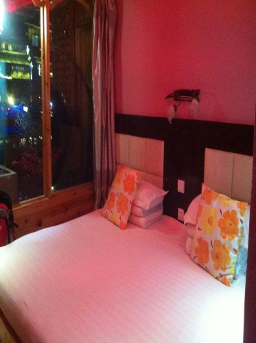 Phoenix Inn