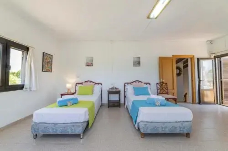 Villa Can Jaume Peso / Can Gosp