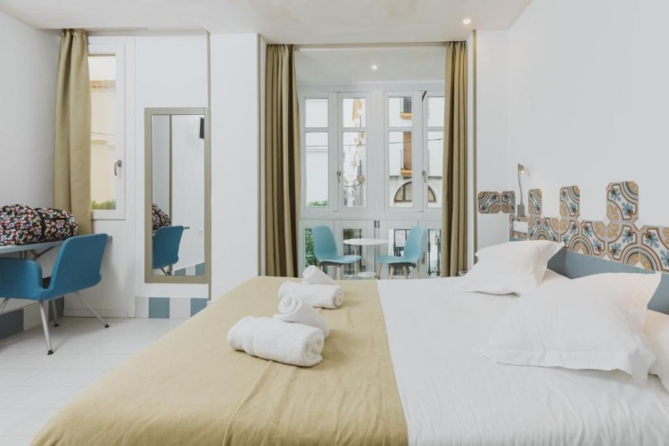Standard Double room with balcony
