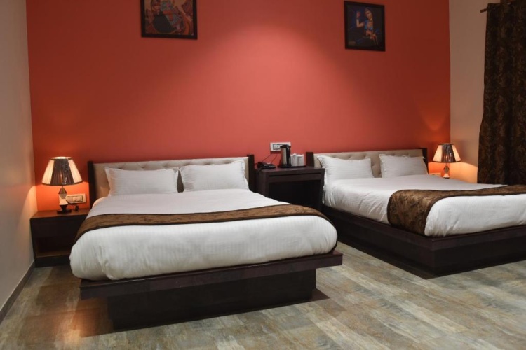 Double Suite