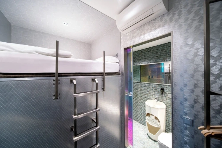 Upper No Window Double Capsule