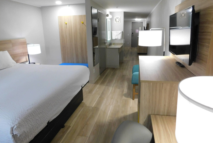 Days Inn by Wyndham Effingham