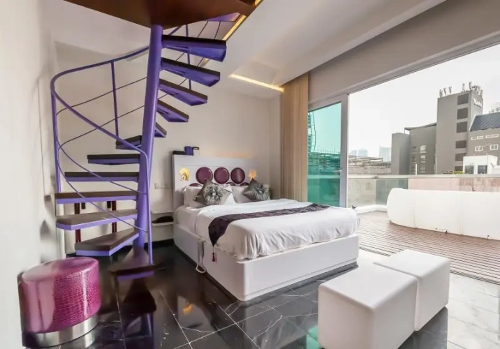 Quadruple Suite