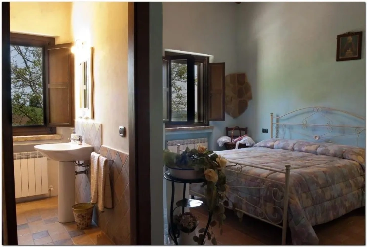 Standard Quadruple room with garden view