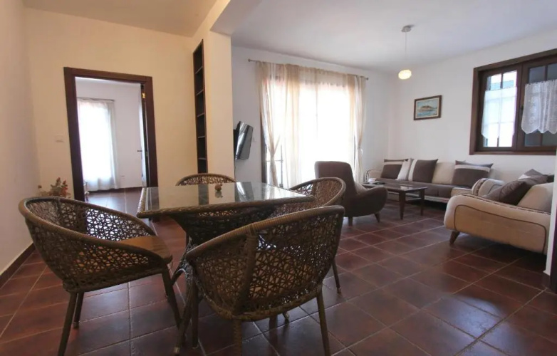 3 BR Apartment in Boka Gardens complex