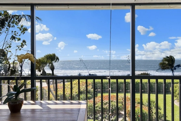 Standard room with balcony