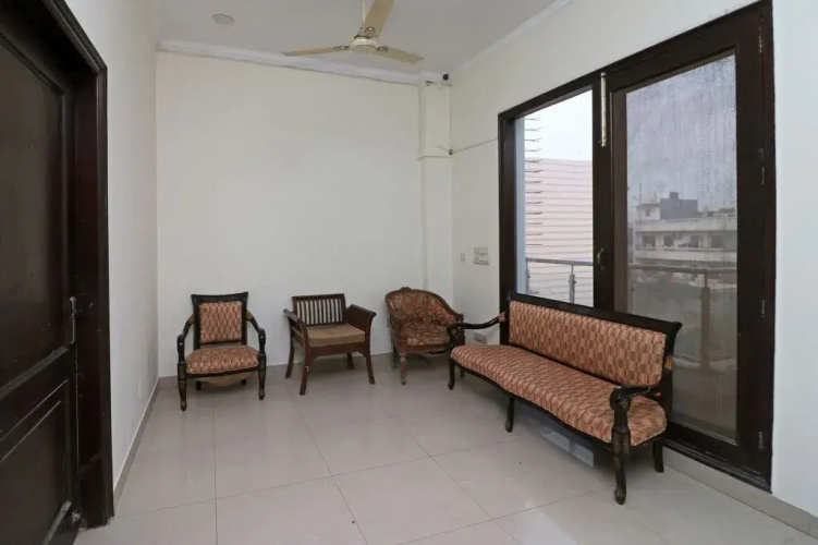 OYO 10878 Unitech Cyber Park