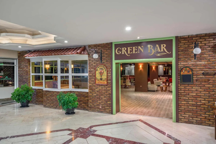 Green Max Hotel