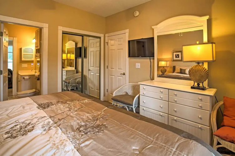 Golfer's Paradise: Myrtle Beach Condo w/ Pool!