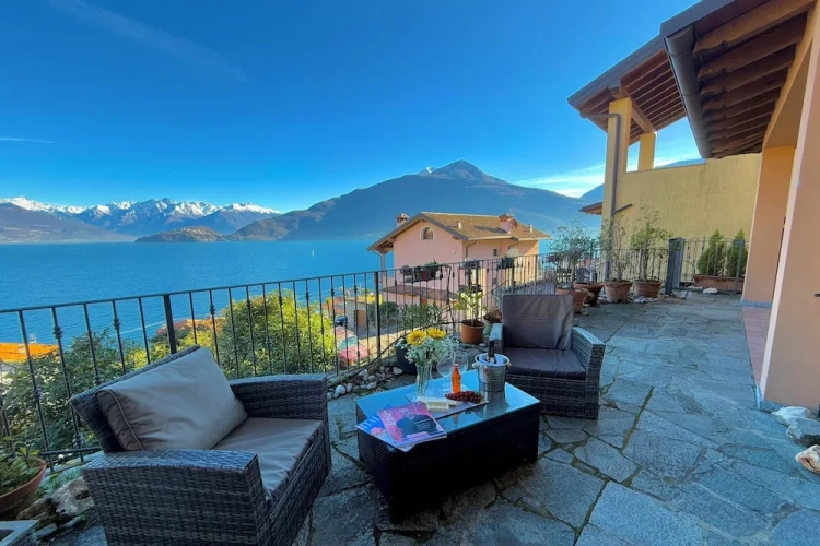 Family Cottage with balcony