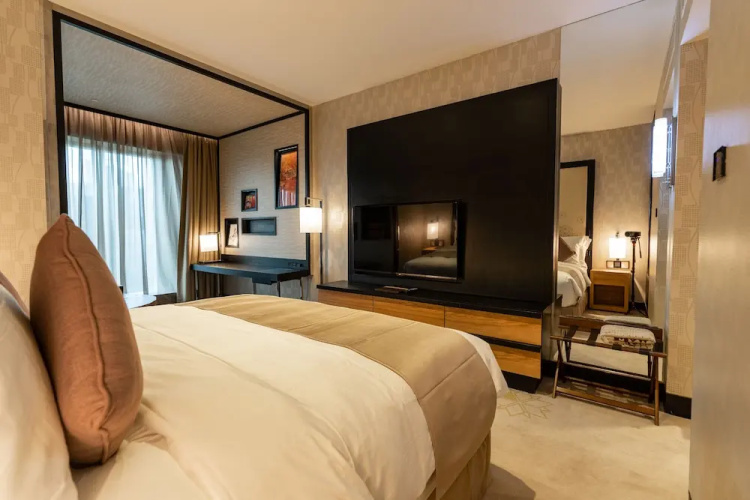 The O Hotel