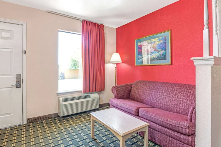 Days Inn & Suites Osceola AR