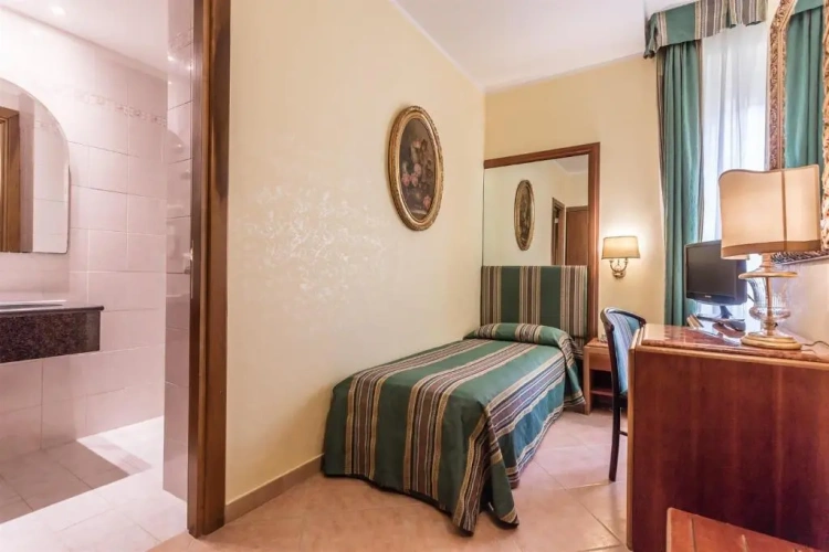 Standard Single room