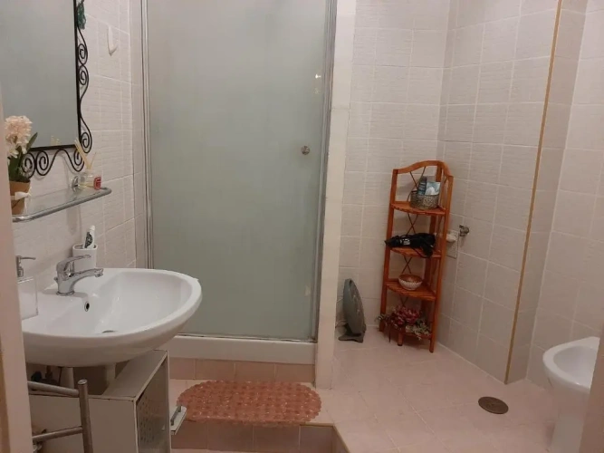 3 Bedrooms Apartment
