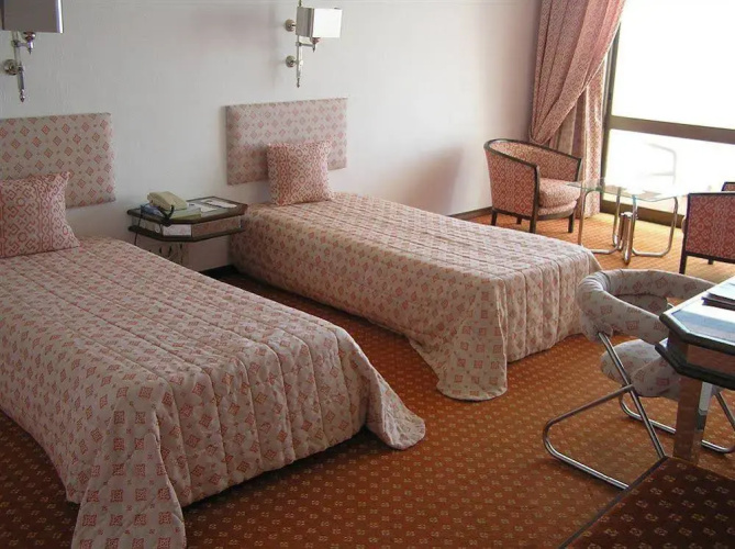 Apartamentos Montechoro Clube 99