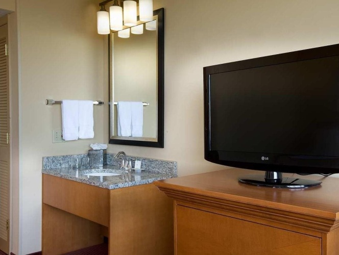 Embassy Suites by Hilton Kansas City International Airport photo 40