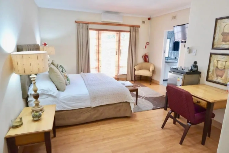 Deluxe Suite