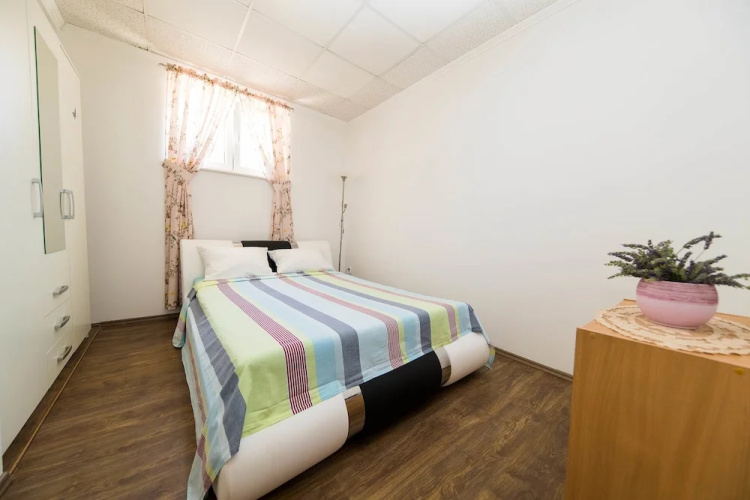 Apartments Lelu