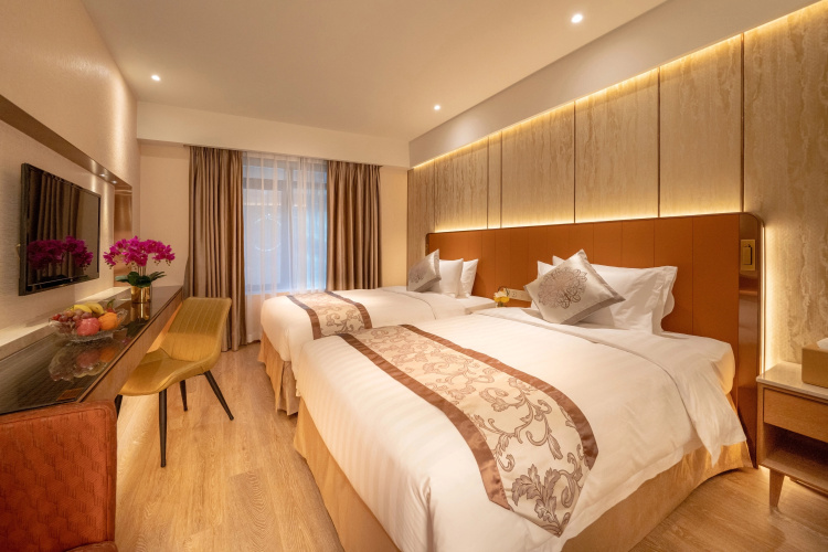 Hotel Golden Dragon