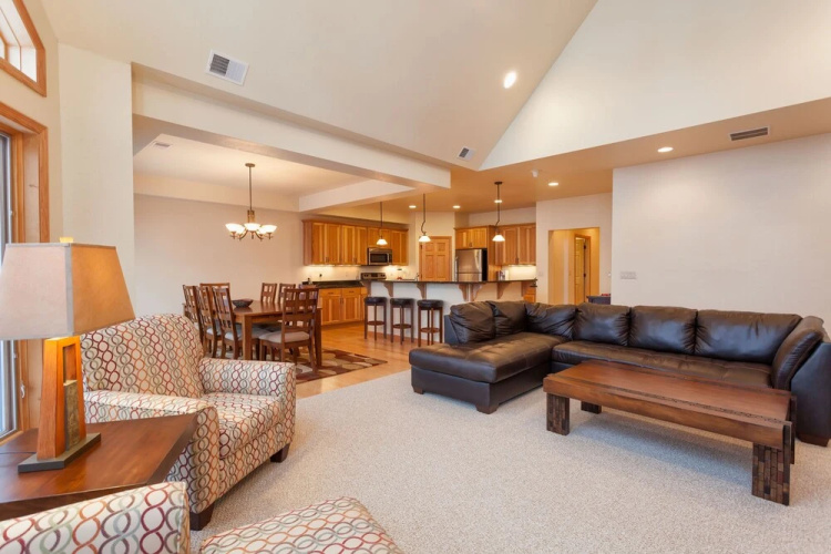 Copperwood #13 - 3 Br Condo