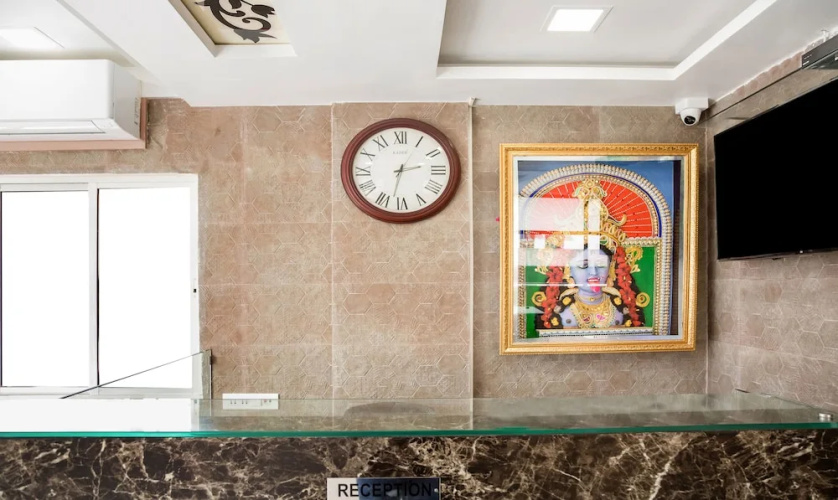 Treebo Indus Residency Premium