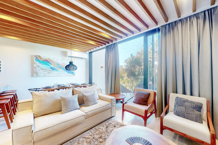 Pure Tulum 303
