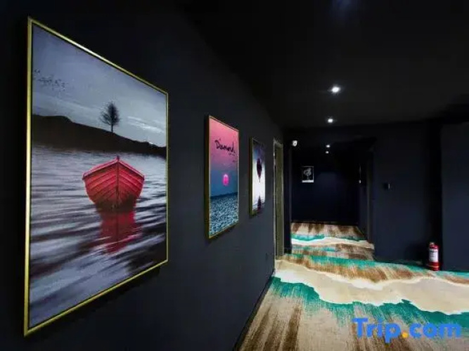 Secret Hotel