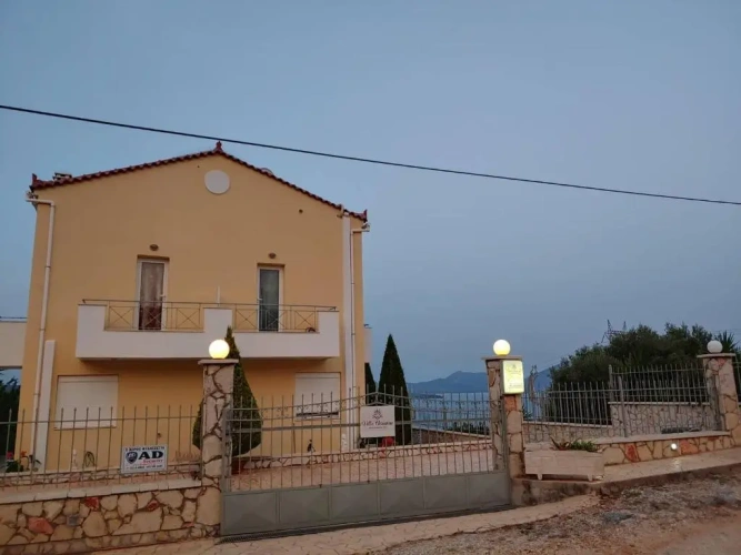 Standard Twin Duplex room with sea view