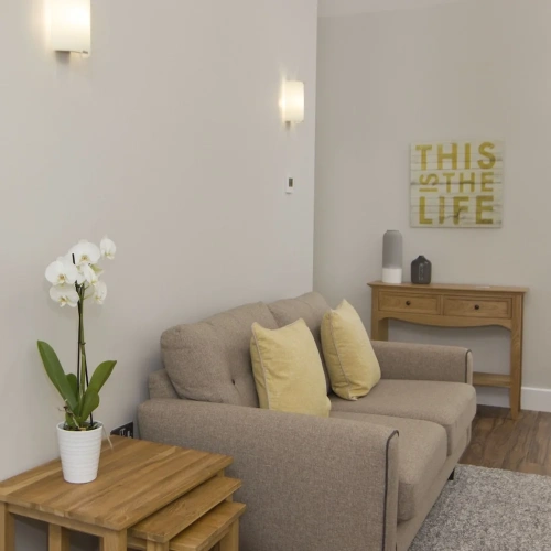 1 Bedroom Business Apartment