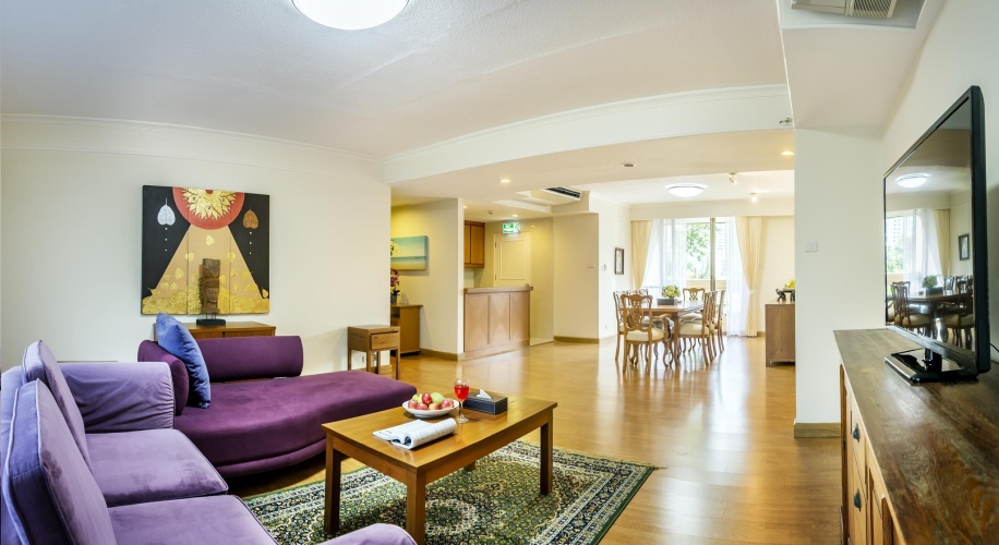 2 Bedrooms Sextuple Apartment with view