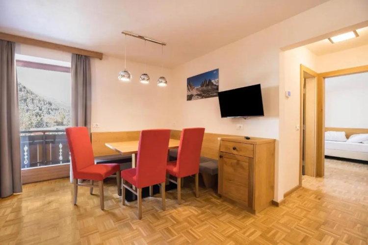 Rosalpina Apt 4