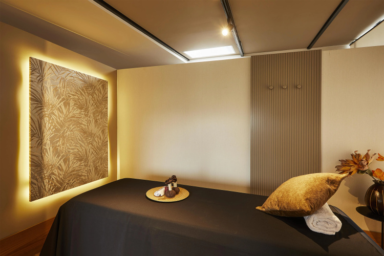 EK Hotel By Preferred Hotels Group